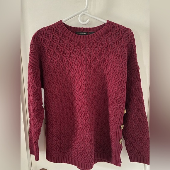 Maroon sweater with decorative buttons - Picture 2 of 4